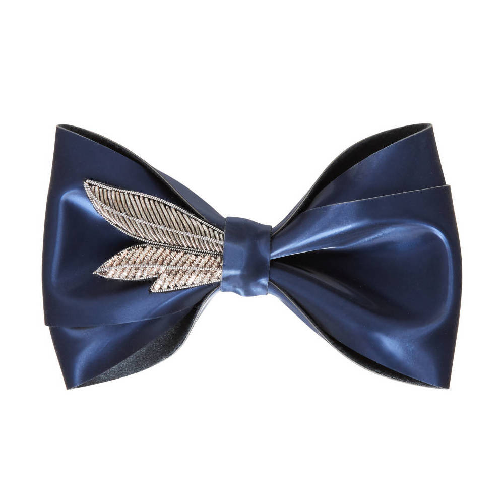 Papillon blu navy e marrone in seta con fantasia a righe Papillon blu navy e marrone in seta con fantasia a righe